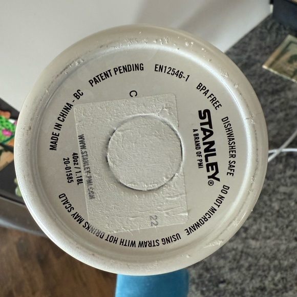 Stanley White Speckled Tumbler with Straw - Picture 6 of 6